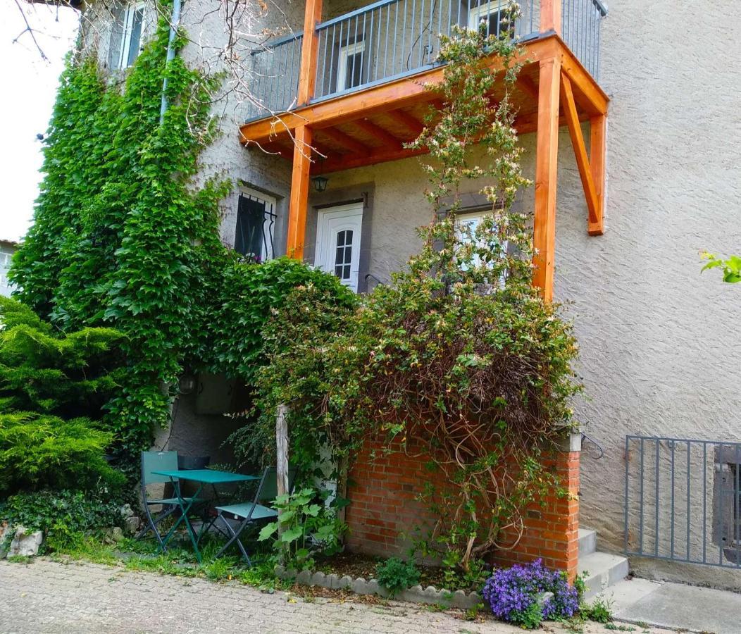 La Maison De Thuy - Gite En Auvergne Gimeaux Exterior photo